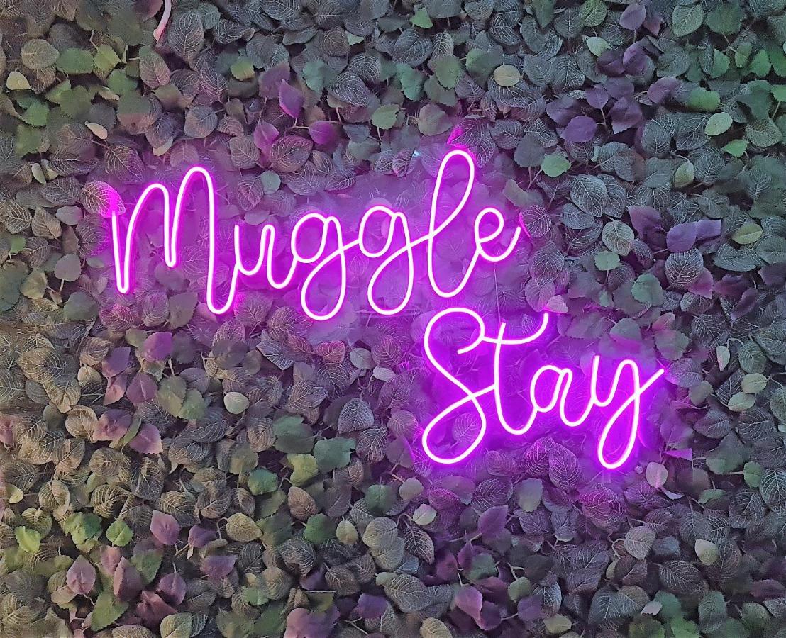 Muggle Stay Guest House - Bonifacio Global City Taguig Manila Exterior foto